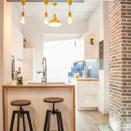 Secret Loft, 2min Walk From The Beach. High Tech! * 干尼亞
