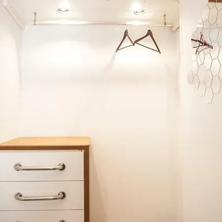 Secret Loft, 2min Walk From The Beach. High Tech! 干尼亞