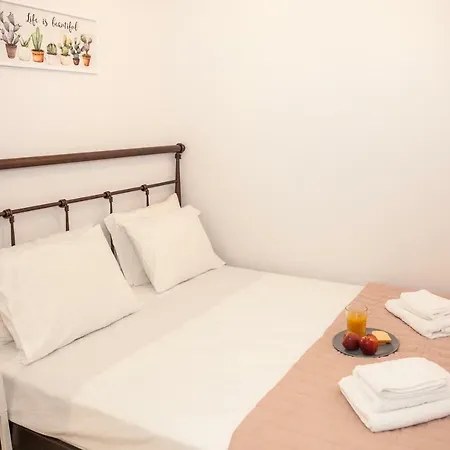 Secret Loft, 2min Walk From The Beach. High Tech! 公寓