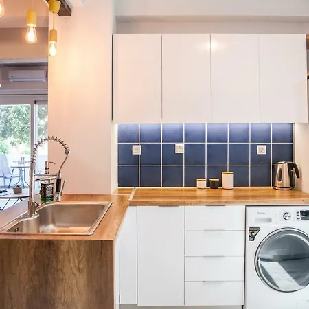 Daire Secret Loft, 2min Walk From The Beach. High Tech! *