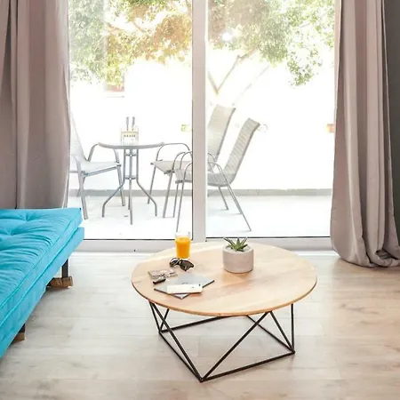Secret Loft, 2min Walk From The Beach. High Tech! Hanya