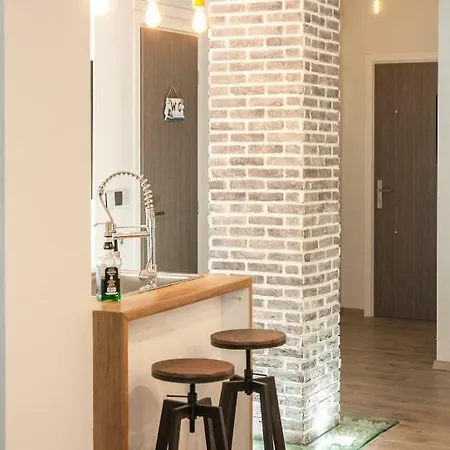 Daire Secret Loft, 2min Walk From The Beach. High Tech! *